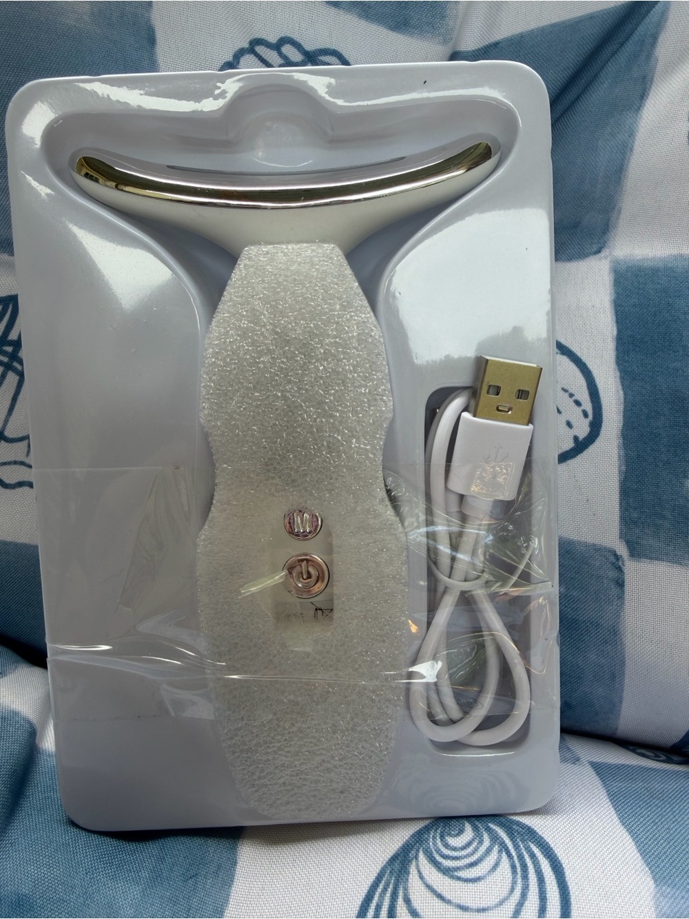 Rechargeable 7-Mode LED Neck Beauty Device - Picture 2 of 4